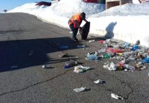 S-a dus zăpada, au apărut nămoalele. Rânca, ocolită de turiști