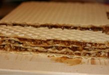 Foi de napolitană cu cremă de nuci