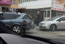 Două mașini avariate în zona Castelului de Apă din Tg-Jiu | FOTO