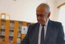 Senatorul Florin Carciumaru, la vot