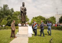 Sculptorul batjocorit la el acasă este apreciat în Capitală. A realizat statuia revoluționarului român Tudor Vladimirescu