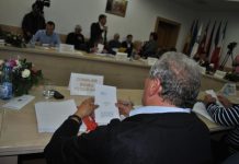 Au votat două majorări salariale în aceeași zi