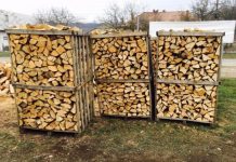 Depozit de lemne, verificat de polițiști