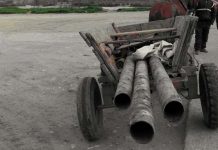 Bătrână jefuită de patru tineri