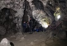 Sute de turiști zilnic la Peștera Polovragi