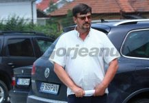 Condescu a făcut rost de bani, dar sugerează că impresarii vor mai mult!