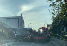 Accident cu un microbuz cu 12 pasageri în Târgu-Jiu. Patru persoane au fost rănite