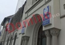 PROTEST în fața Primăriei Târgu-Jiu! VIDEO