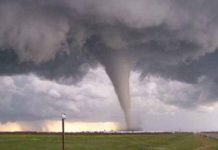 Cod roșu de tornadă în România. Cod portocaliu pentru mai multe județe