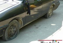 Roţile de la 9 maşini, înţepate de tineri cheflii