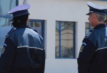 Desfășura activități de întreţinere a sistemelor de alarmă, fără licență