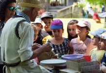 O vacanță altfel pentru zeci de copii la Muzeul Arhitecturii Populare Curtișoara