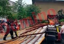 Cinci maşini, avariate la Târgu-Jiu, în urma căderii unui acoperiş