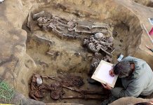 Neobişnuitul mormânt al „Omului Pasăre” din Siberia