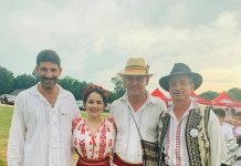 Actorul Toma Cuzin și interpreta de muzică populară Roxana Croitoru, cetățeni de onoare ai comunei Peștișani