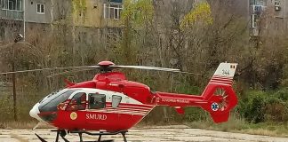 Elicopterul SMURD din Galați s-a defectat în timpul unei misiuni. Aparatul a rămas la sol, iar pacientul a fost preluat de o ambulanță