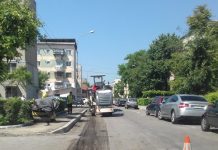 Se asfaltează două străzi din Târgu Jiu