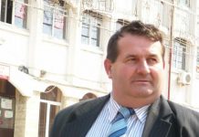 Petrescu rămâne şef interimar la conservatori până în 2010