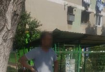 Amendați, după ce au fost prinși când aruncau la o ghenă de gunoi deșeuri din construcții