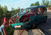 Record de infracțiuni, pentru un tânăr care a intrat cu mașina într-un cap de pod