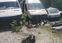 Consilierul local din Drăguțești, acuzat că a furat piesele de la două ambulanțe, sub control judiciar