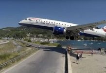VIDEO: Momentul în care un avion trece la o altitudine mult prea joasă, înainte de a pune roţile pe pista unui aeroport din Grecia