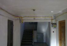 În aret după ce au furat două biciclete din scara unui bloc!