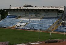 Scaunele de la fostul stadion din Târgu Jiu, oferite cu titlu gratuit mai multor primării