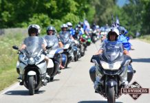 Începe Slowride Transalpina Fest. Mii de rockeri și motocicliști sunt așteptați lângă Peștera Polovragi
