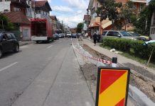 Se circulă cu dificultate pe unele străzi din Târgu Jiu. Află motivul