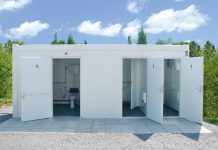 Ministerul Educației a încurcat banii pentru WC-uri. Cere înapoi 1,3 milioane de lei de la 27 de şcoli, ca să-i dea altor 22 de şcoli