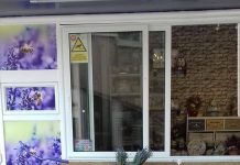 Afacerea mov și parfumată a unei tinerei din Târgu Jiu