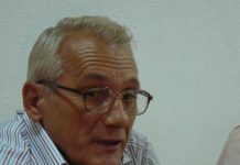 Mergea spune că nu dă pe nimeni afară pe criterii politice