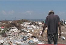 Mizeria persistă la marginea oraşului