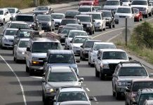 Şeful RAR Sibiu, reţinut în dosarul înmatriculărilor ilegale. Vezi câți bani plăteau samsarii