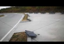 VIDEO: Coșuri de gunoi distruse într-o parcare, pe marginea DN 66! Polițiștii fac cercetări la fața locului https://gorjeanul.ro/