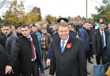 Iohannis, invitat la Târgu Jiu