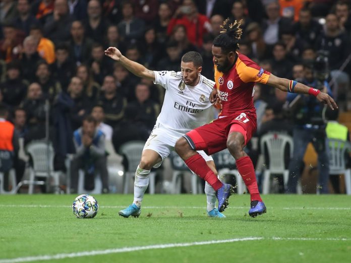 Eden Hazard (în alb) a fost „dirijorul“ madrilenilor la Istanbul (Foto: uefa.com)