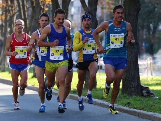 Când frații fac atletism sau când sunt doi puterea crește