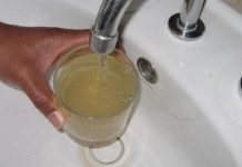 Riscă să rămână fără apă chiar de sărbători