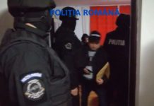 Percheziții în casele bărbatului acuzat că a furat 177.000 de lei dintr-un bancomat din Polovragi