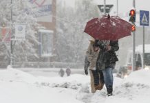 O nouă ALERTĂ de la meteorologi: Cod PORTOCALIU de ninsori și viscol! 18 județe vizate