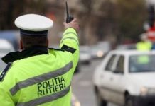 Șofer urmărit după ce a nu a oprit la semnalele polițiștilor