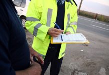 86 de permise reținute și peste 300 de sancțiuni rutiere, în doar trei zile În numai o zi, poliţiştii au dat amenzi de 37 de mii de lei