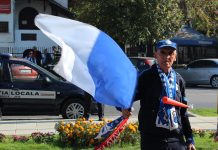 FOTO A murit cel mai fidel și bătrân suporter din Gorj. Valeriu Andronache a tăiat panglica inaugurală de la Stadionul Municipal
