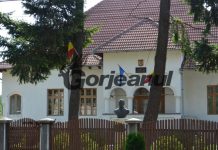 Șase luni cu suspendare pentru ultraj