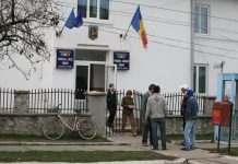 Pacienţi consultaţi în sediul primăriei