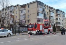 15:48 Intervenție a pompierilor la un bloc din Rovinari