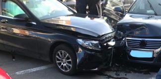 Mașina directorului economic al Spitalului Județean, implicată într-un accident rutier