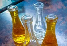 Asistaţii social sunt bolnavi de ţoi la bufetul din sat